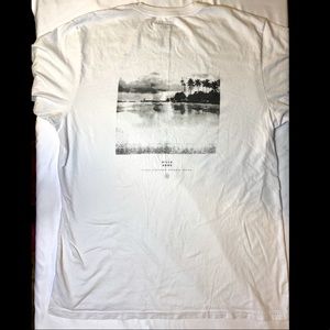 Billabong Tailored Fit T-shirt